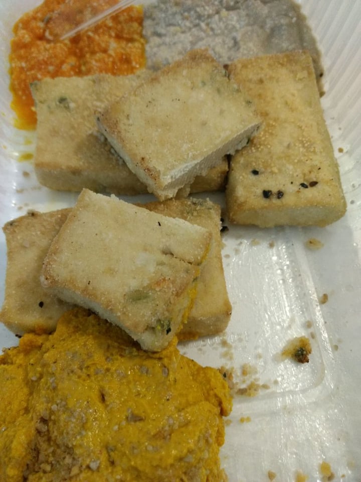 photo of Raslok Achikenfingers tofu shared by @anahiveg on  07 Aug 2019 - review