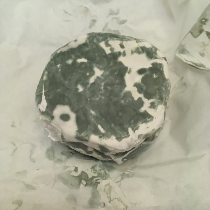 review photo of Il CashewFicio Muffervert shared by @carmenac on 01 Nov 2022 - review
