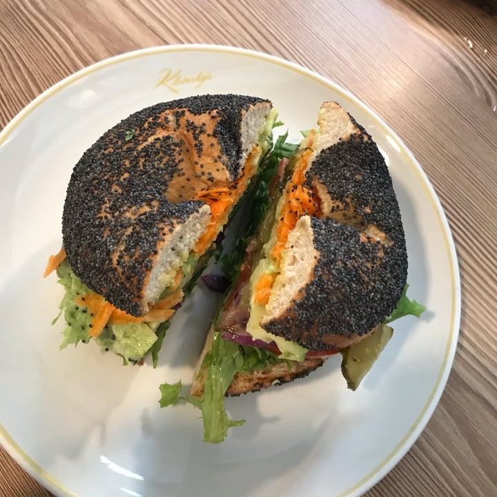 photo of Kleinsky's DELICATESSEN Veggie Bagel shared by @erinxjessica on  27 Mar 2022 - review