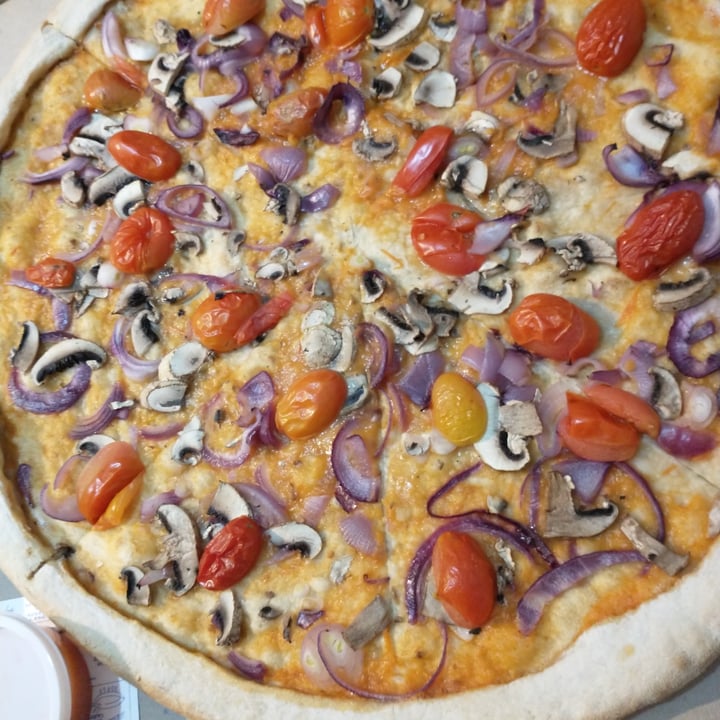 review photo of La pizzería de las Tortugas Ninja Pizza Gigante shared by @cami36 on 05 Jun 2021 - review