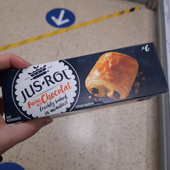 photo of Jus-Rol™ Pains Au Chocolat Dough shared by @wildfl0wer on  15 Jul 2020 - review