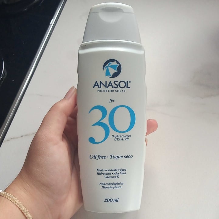 review photo of Anasol Protetor Solar 30 shared by @-thebonveggie- on 27 Oct 2021 - review