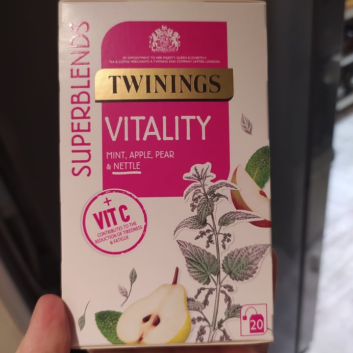 review photo of Twinings vitality shared by @suelenveg on 14 May 2022 - review