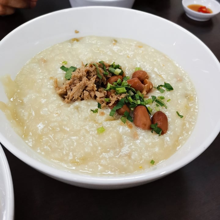 photo of Rice House Vegetarian Minced pork porridge shared by @plantiful on  06 Sep 2020 - review