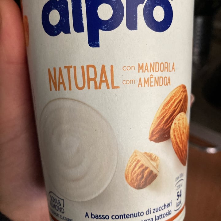 photo of Alpro Alpro yogurt Almond shared by @acquazzurra on  11 May 2022 - review