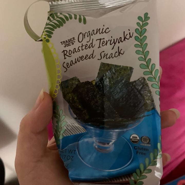 photo of Trader Joe's Organic Roasted Teriyaki Seaweed Snack shared by @cuikiki on  18 Jun 2020 - review