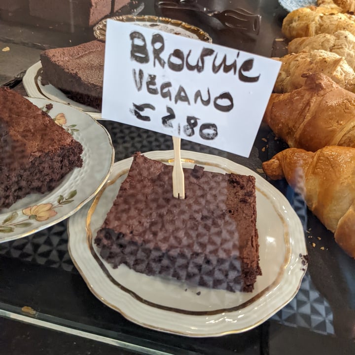 photo of Coccodi Dolce e Salato Cagliari brownie vegano shared by @emmearn on  03 Jul 2022 - review