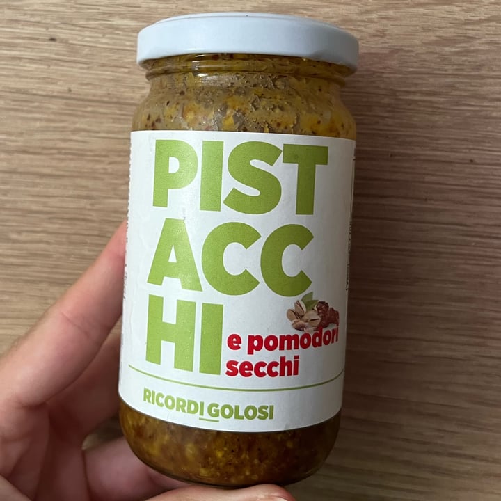 photo of Ricordi golosi Pistacchi e pomodori secchi shared by @aleblackdevil on  28 Jul 2022 - review