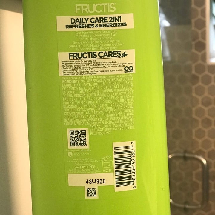 photo of Garnier Daily Care 2 in 1 vegan formula shared by @veganlibrarian on  29 Dec 2021 - review