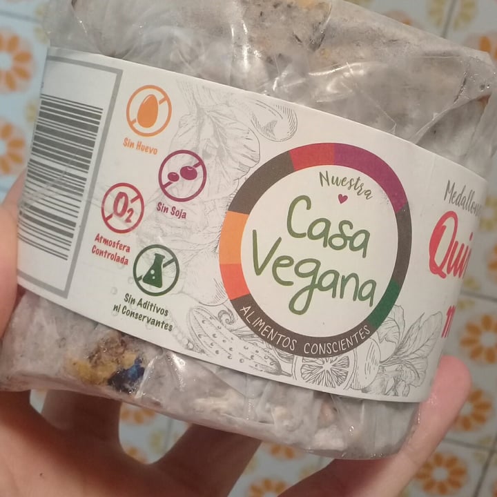 photo of Casa Vegana Medallones De Quinoa Y Tomate Seco shared by @martbass on  30 Apr 2020 - review