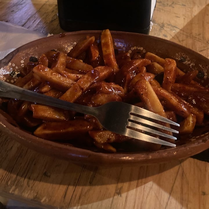 photo of La Suavecita las rosas papas salteadas de salsa bbq chipotle shared by @aliscorle on  06 Oct 2022 - review