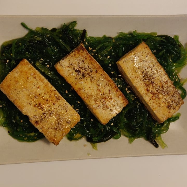 photo of Sanus Fuerteventura Tofu con wakame shared by @joxi on  05 Aug 2020 - review