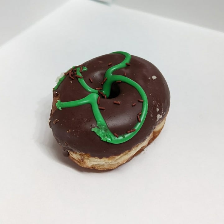 photo of Crave Doughnuts Chocolate Mint shared by @all1za on  25 Mar 2022 - review