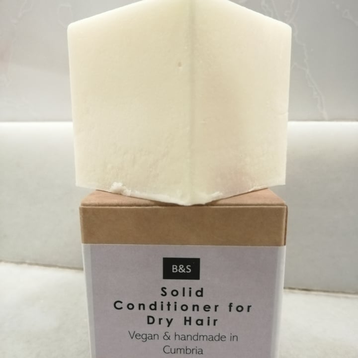 review photo of Bain & Savon Acondicionador sólido para pelo seco shared by @paufonse on 23 Nov 2020 - review