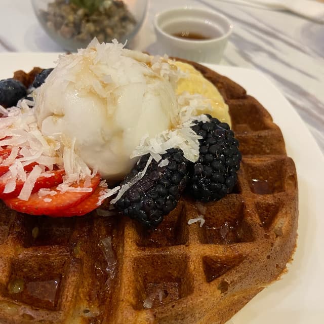 Foto do prato “Berry Nice Waffle”