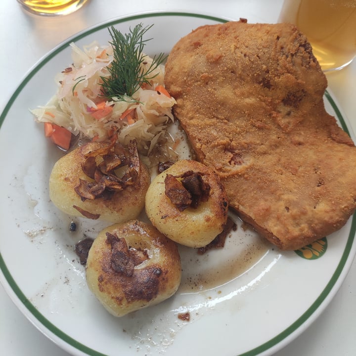 review photo of Dwie Zmiany Seitan schnitzel with kluski śląskie and crauti on side shared by @adri99 on 24 Jun 2022 - review