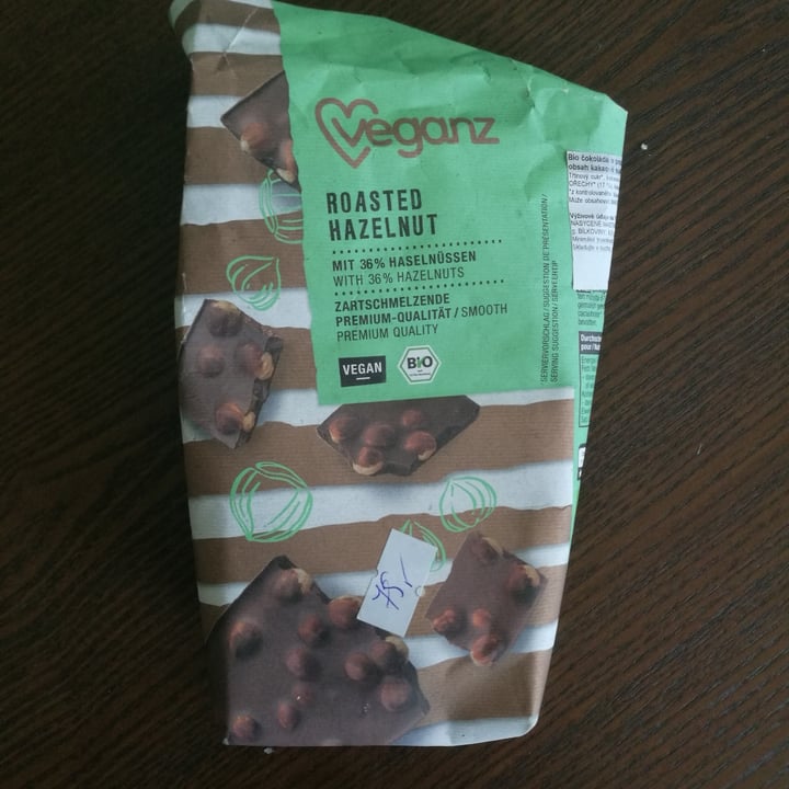 review photo of Veganz Chocolate Roasted Hazelnut shared by @breey on 28 Apr 2022 - review