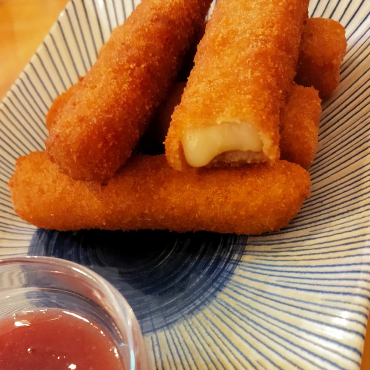 photo of La Vegana Palitos de Queso Frito shared by @miyagzl on  27 Jan 2022 - review