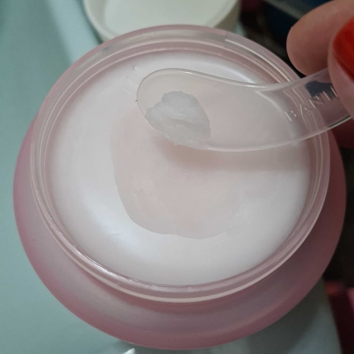review photo of Banila Co Clean it zero cleansing balm original shared by @renatacarneiro on 26 Apr 2022 - review