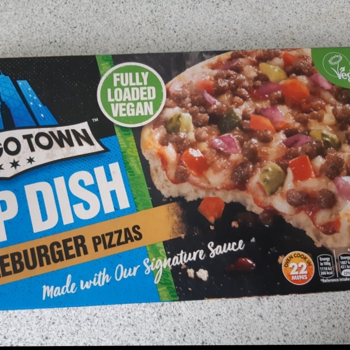 review photo of Chicago Town Cheezeburger pizzas shared by @verity on 31 May 2022 - review