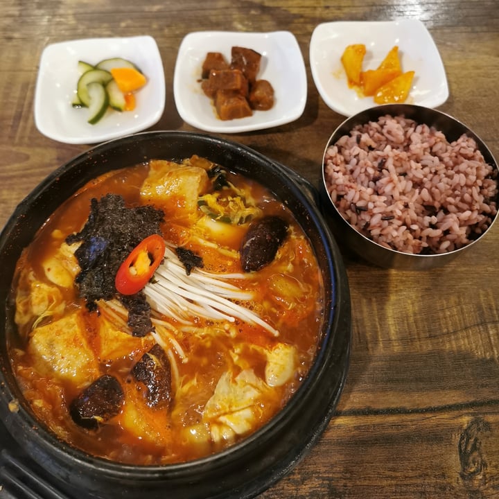 review photo of Daehwa Vegetarian Soondubu Jjigae shared by @ycarolyn on 12 Nov 2021 - review