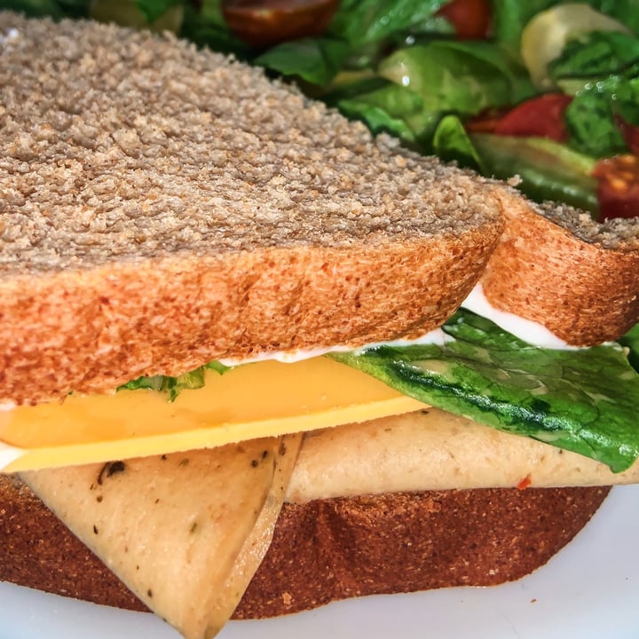 review photo of 365 Whole Foods Market Plant-Based Turkey Style Deli Slices (Herb Roasted) shared by @marisajb on 17 May 2020 - review