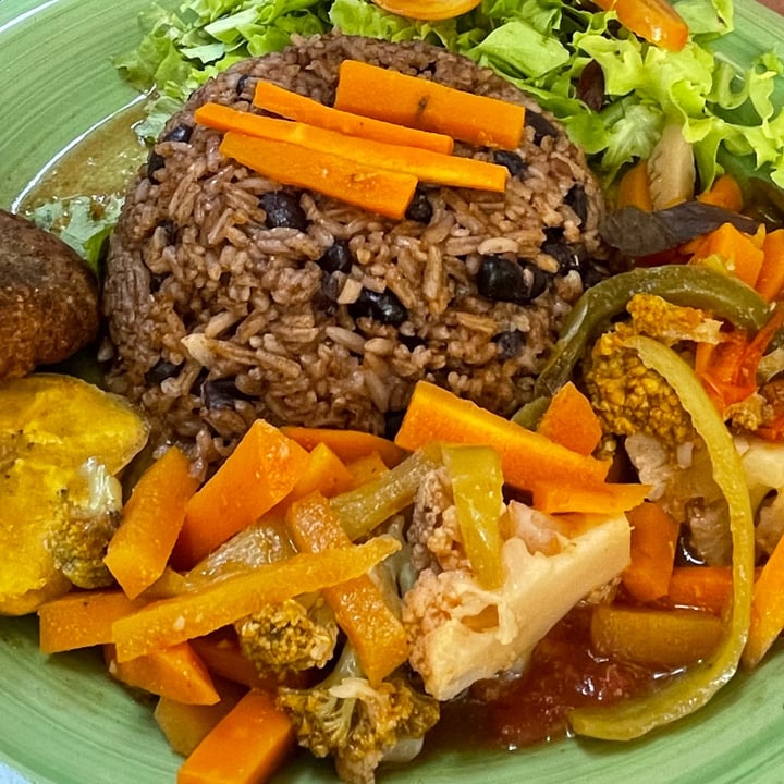 review photo of Woke Foods RD All You Can Eat shared by @tinyt1617 on 04 Jul 2022 - review