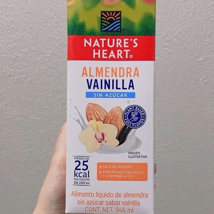 photo of Nature's Heart Almond Milk (vainilla) shared by @aambrose on  05 Aug 2021 - review