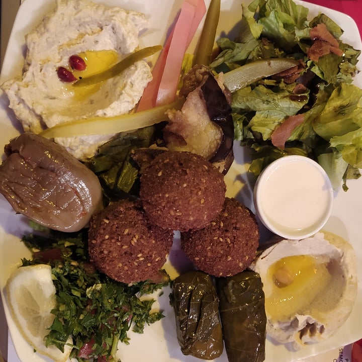 photo of Beirut Snack Piatto meze shared by @martatze on  03 Jul 2022 - review