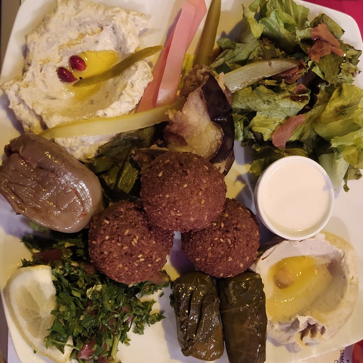 review photo of Beirut Snack Piatto meze shared by @martatze on 03 Jul 2022 - review