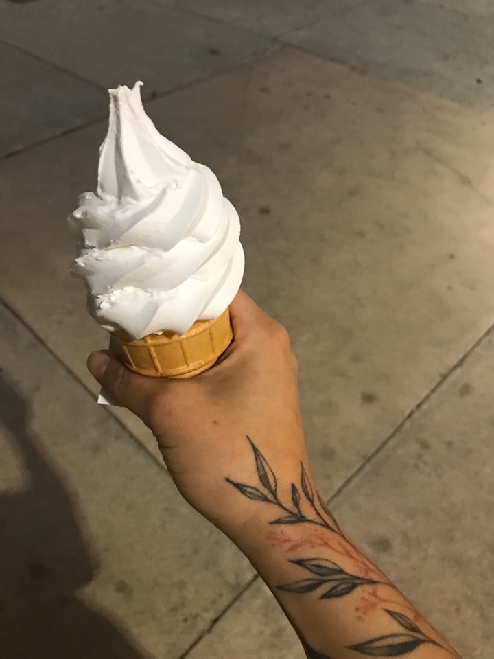 photo of Chocolats Favoris Vegan Soft Serve shared by @tofubean on  20 Oct 2019 - review