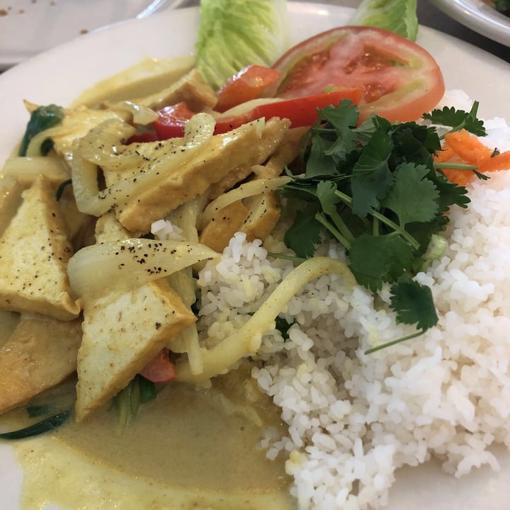 photo of Pho Grand Restaurant Vegan Coconut Curry shared by @catethegreat on  11 Apr 2021 - review