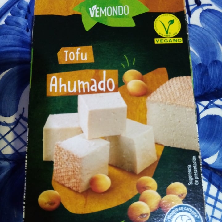 photo of Vemondo Organic tofu smoked shared by @sanleeping on  18 Mar 2022 - review