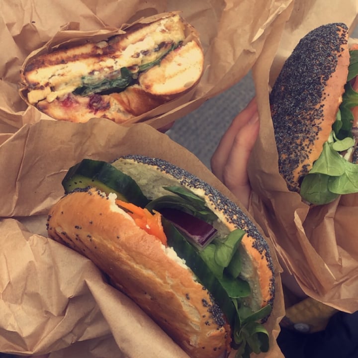 review photo of Budapest Bagel Vienna New York City Lox shared by @alelephante on 26 Feb 2021 - review
