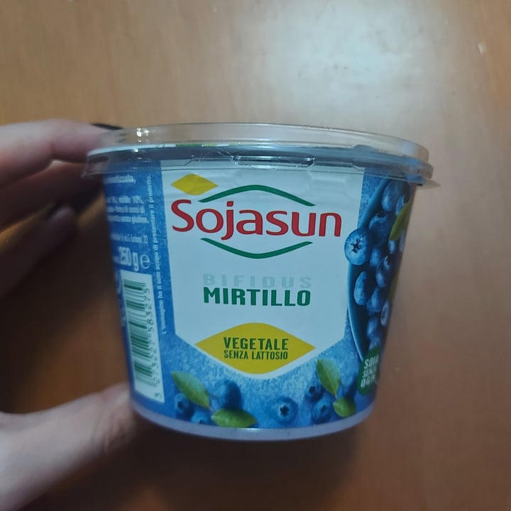 photo of Sojasun Yogurt Bifidus Mirtillo shared by @m4ngo on  24 Mar 2022 - review