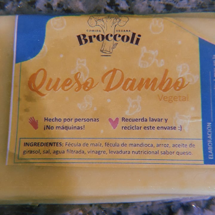 photo of Broccoli Comida Vegana Queso Dambo shared by @nanicuadern on  03 Feb 2022 - review