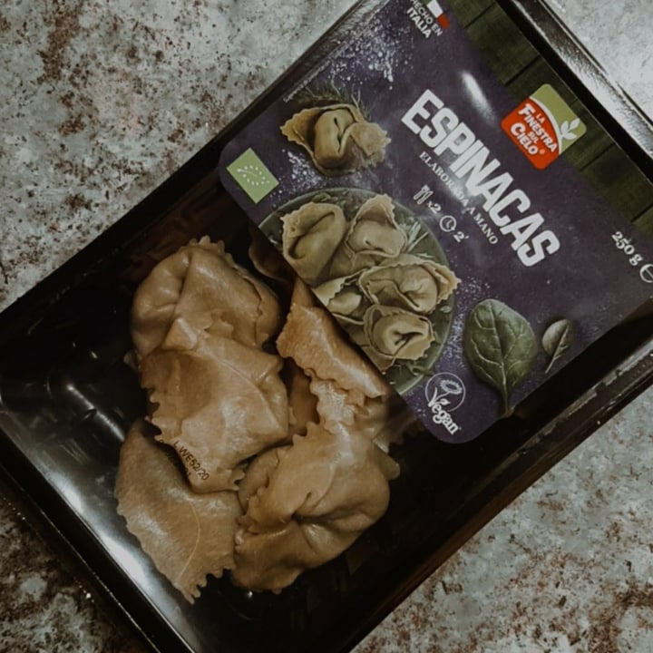 review photo of La Finestra Sul Cielo Pasta Fresca De espinacas shared by @pattivegan on 01 Dec 2020 - review