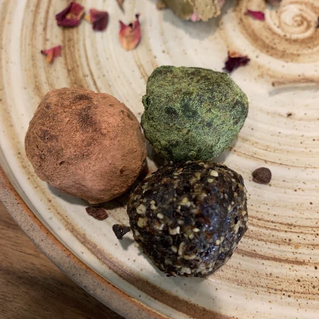 Photo of the dish “Atypical Raw Vegan Ball”