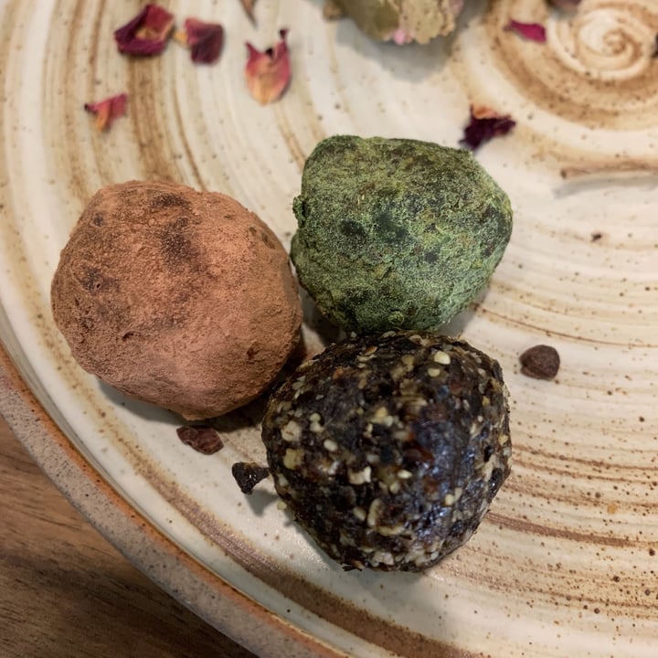 photo of Wakamama Atypical Raw Vegan Ball shared by @georgejacobs on  21 Apr 2021 - review