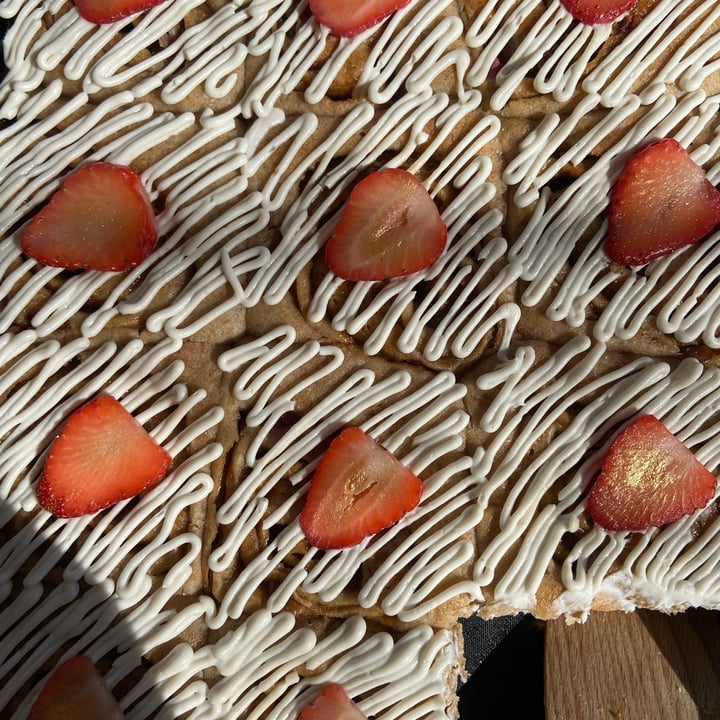photo of Anzengruberin C+ Conscious Cuisine Strawberry + Lemon Buns at Lina’s Pop Up shared by @cplusconsciouscuisin on  20 Jun 2022 - review