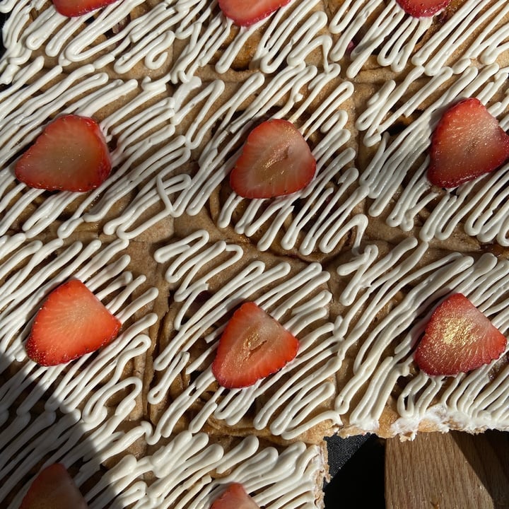 review photo of Anzengruberin C+ Conscious Cuisine Strawberry + Lemon Buns at Lina’s Pop Up shared by @cplusconsciouscuisin on 20 Jun 2022 - review