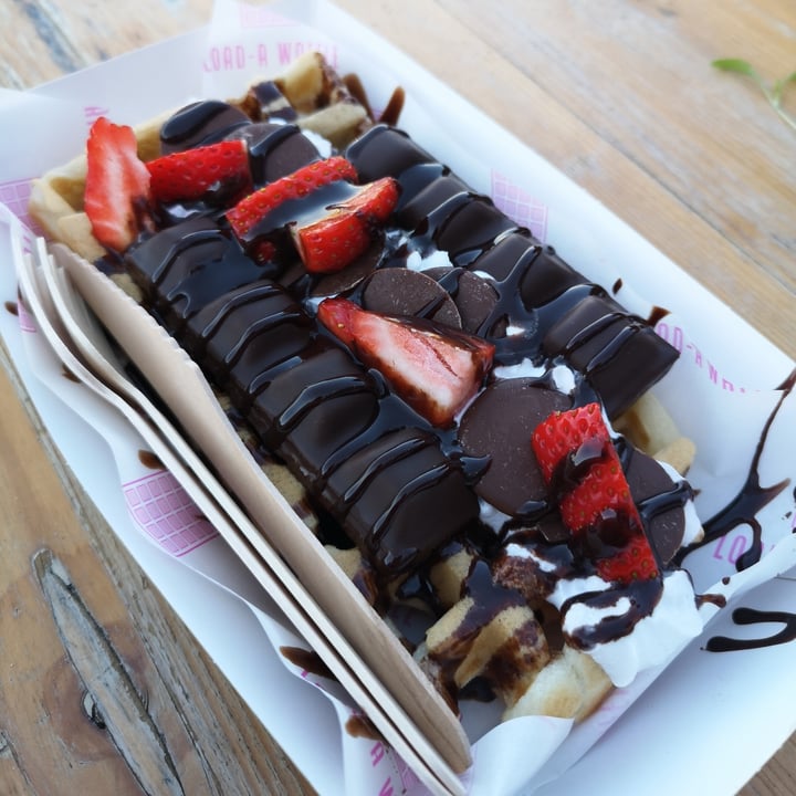 photo of The Boathouse - Street Food on the Beach Love Raw Waffle shared by @frayaneivey on  11 Jun 2022 - review