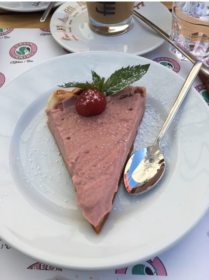 photo of Green Flamingo Innsbruck Cheese Cake shared by @veganjaa on  14 Jan 2020 - review