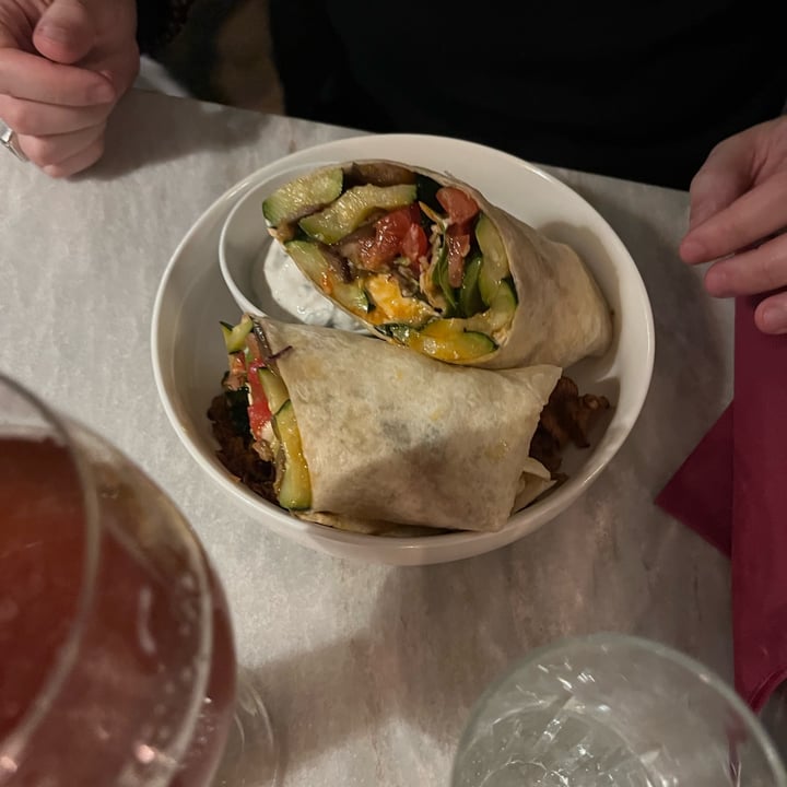 photo of Botanica Lab Cucina Burrito Mediterraneo shared by @valed on  24 Sep 2022 - review
