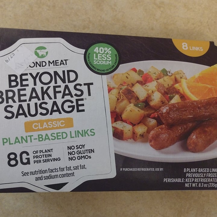 photo of Beyond Meat Beyond breakfast Sausage Classic  shared by @miloandmeg on  20 Jun 2021 - review