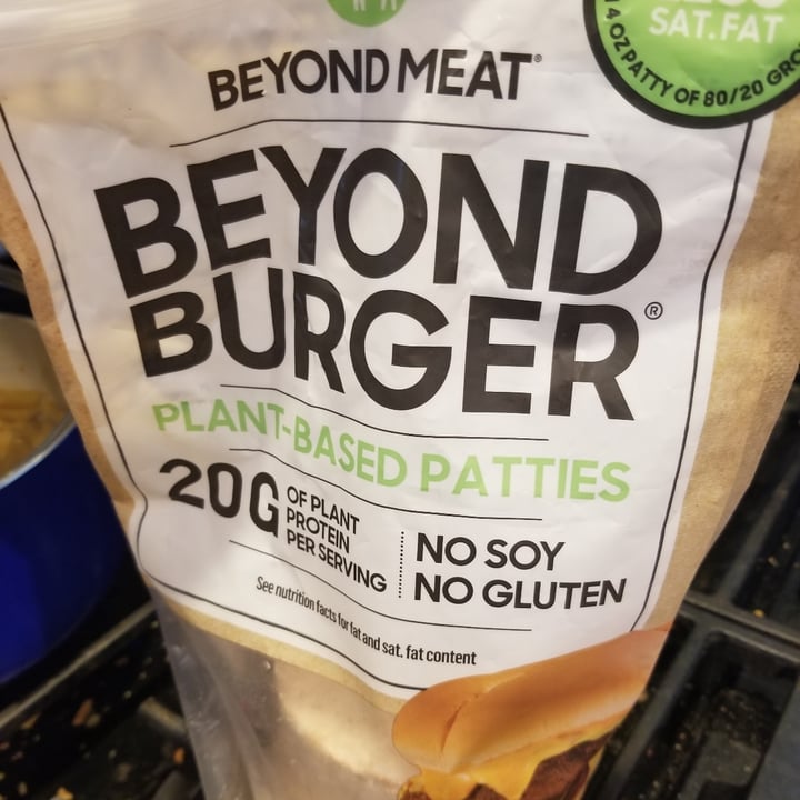 photo of Beyond Meat Beyond Burger Plant-Based Patties shared by @lsoman on  12 May 2022 - review