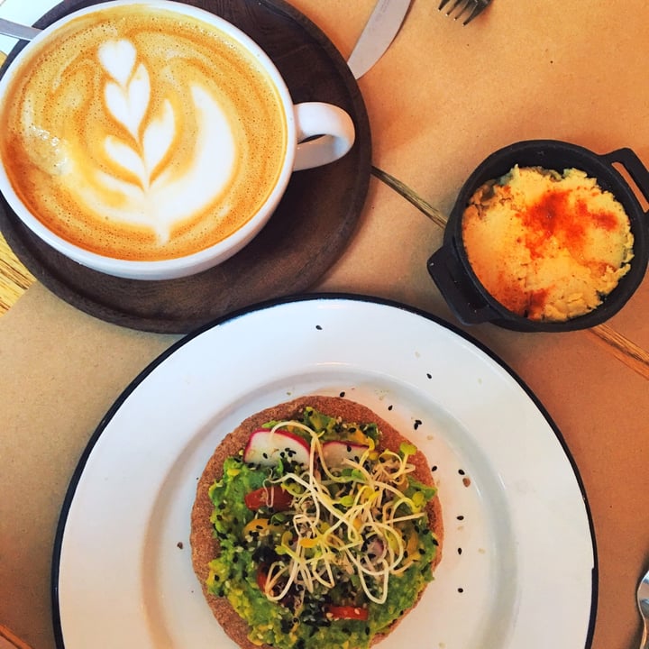 photo of OL'DAYS Coffee and Deli Avocado Toast shared by @martica on  28 Apr 2021 - review