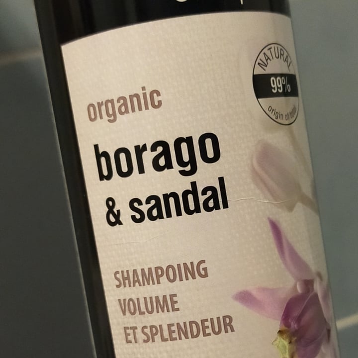 photo of Organic shop Shampoo borango & sandal shared by @deliquesciencia on  17 Dec 2021 - review