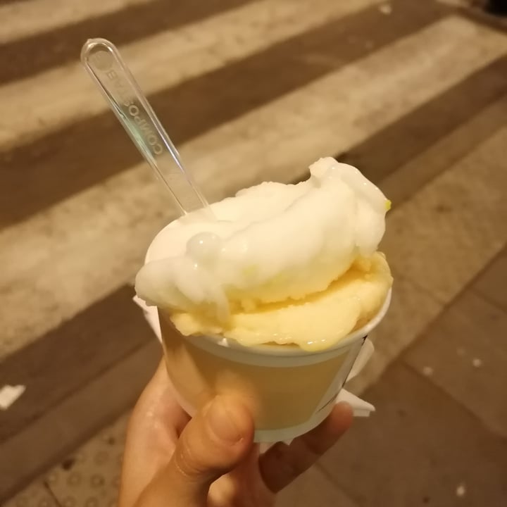 review photo of Jazzin Gelato Limone E Mango shared by @shelbyblu on 27 Jun 2022 - review