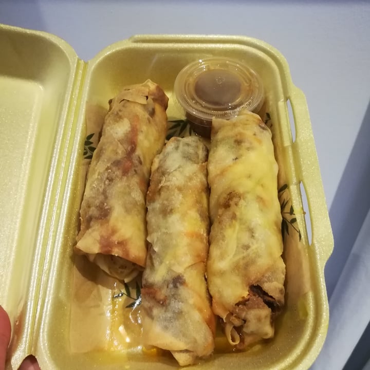 photo of Wild Food Rollitos Vietnamitas shared by @juliastepanenko on  20 Mar 2022 - review